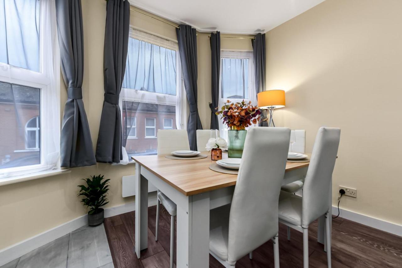 Family Friendly, Zone 2, 2 Beds, Overground Londra Dış mekan fotoğraf