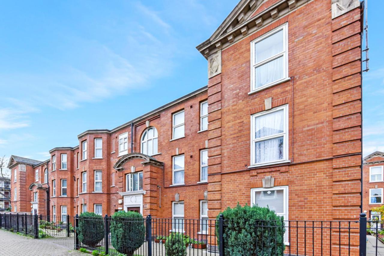 Family Friendly, Zone 2, 2 Beds, Overground Londra Dış mekan fotoğraf