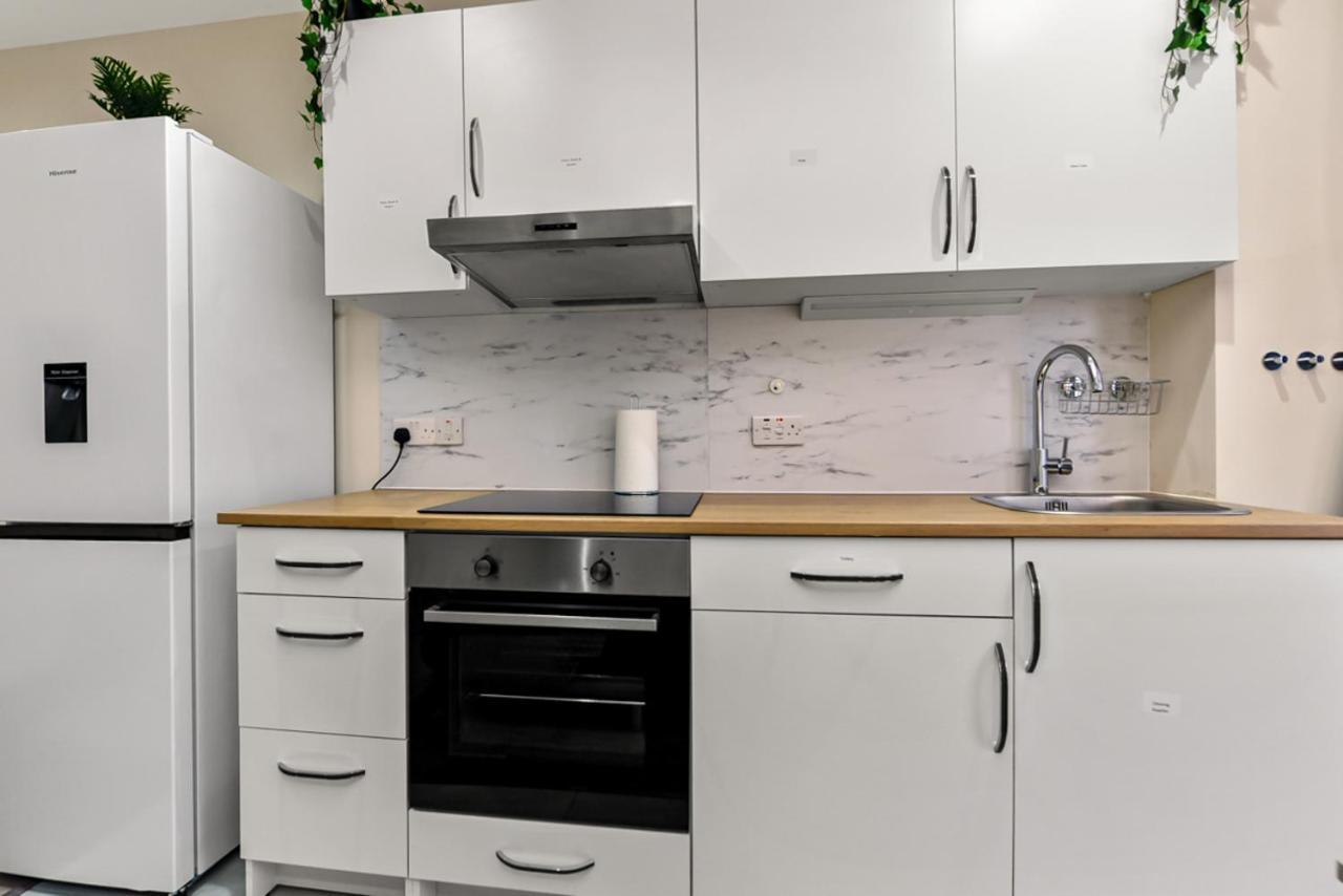 Family Friendly, Zone 2, 2 Beds, Overground Londra Dış mekan fotoğraf