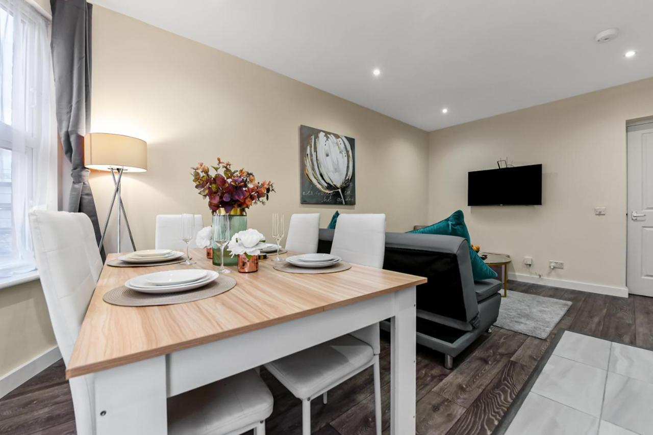 Family Friendly, Zone 2, 2 Beds, Overground Londra Dış mekan fotoğraf